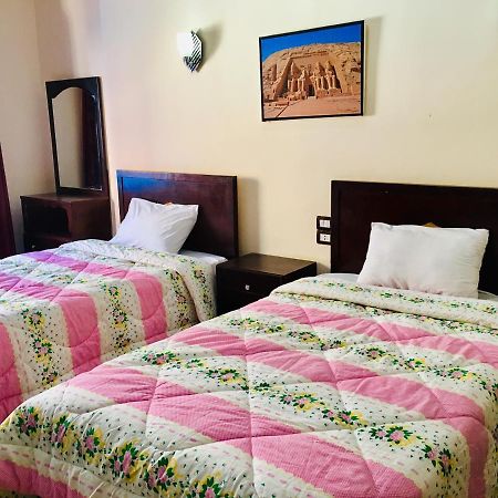 Sunflower Guest House Luxor West Bank Exterior foto